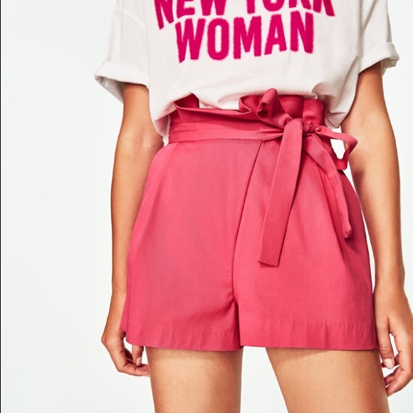 Zara Pants - NWOT Zara Bubble Gum Pink Pleated Bermuda Shorts